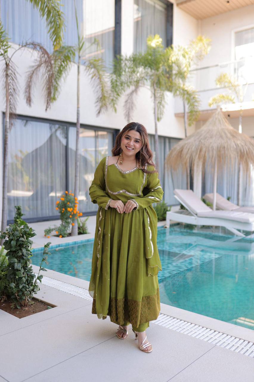 Premium Mul Chanderi Kurti, Roman Silk Pant & Chanderi Dupatta Set