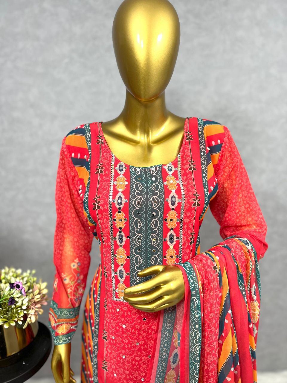 NEW EID COLLECTION 3 PIECE FANCY KURTI WITH PENT AND BEAUTIFUL DUPATTA