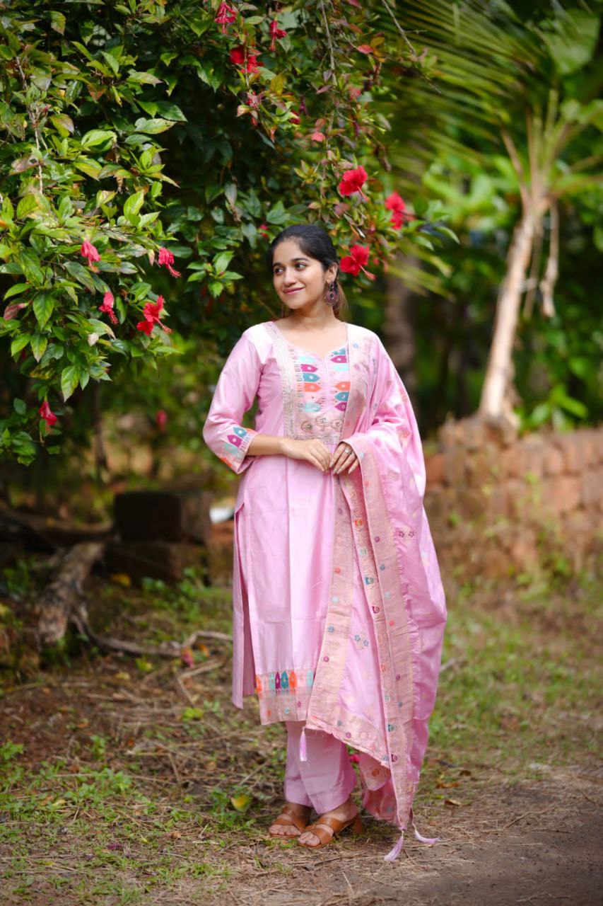 KURTI SET WITH HEAVY BANANA CHANDERI WITH J CARD WEAVING SILK