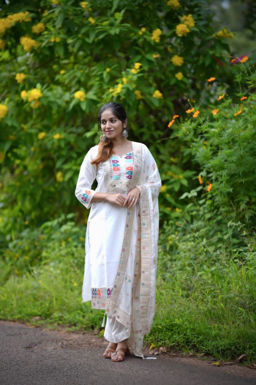 KURTI SET WITH HEAVY BANANA CHANDERI WITH J CARD WEAVING SILK