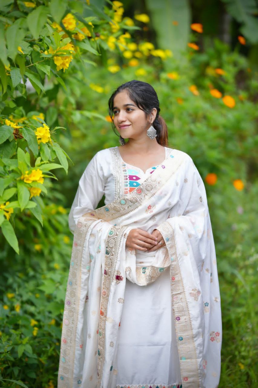 KURTI SET WITH HEAVY BANANA CHANDERI WITH J CARD WEAVING SILK