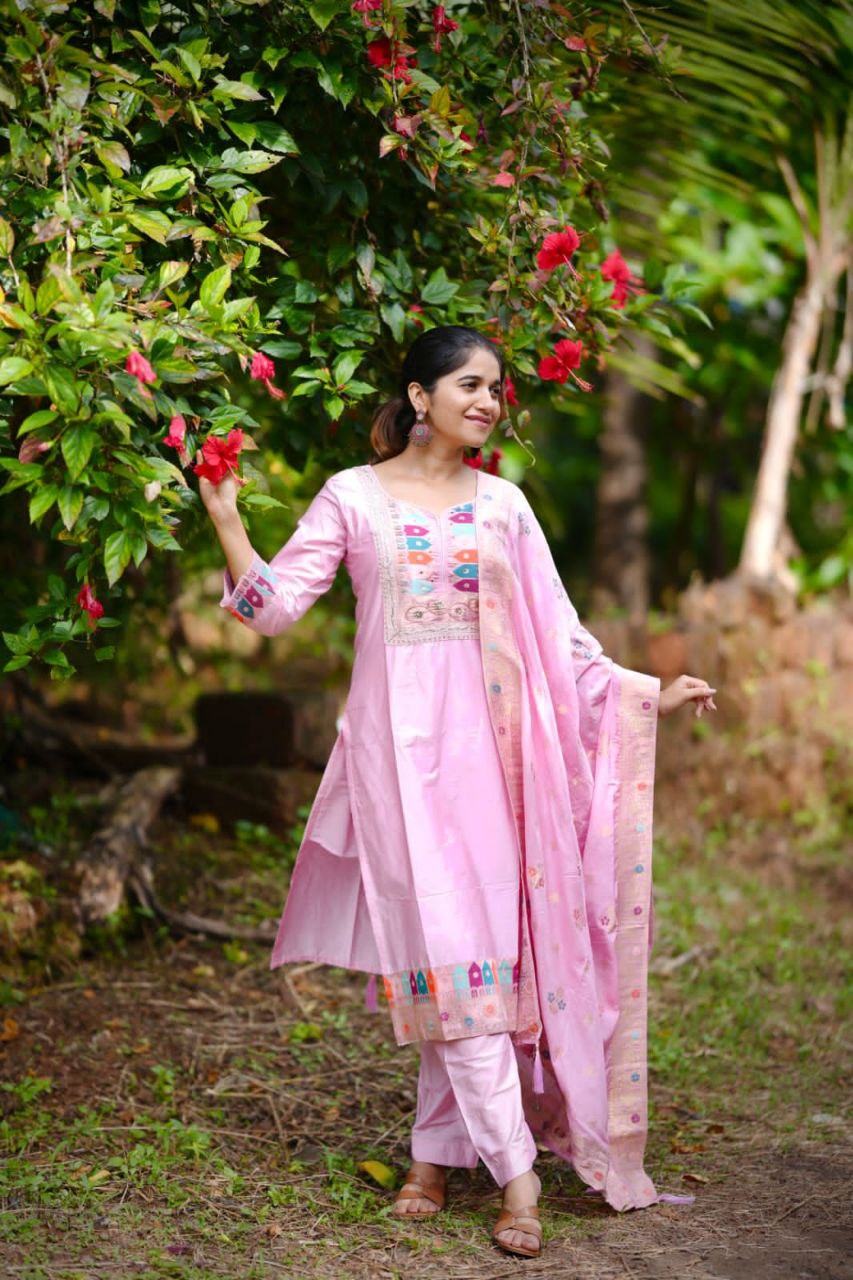 KURTI SET WITH HEAVY BANANA CHANDERI WITH J CARD WEAVING SILK