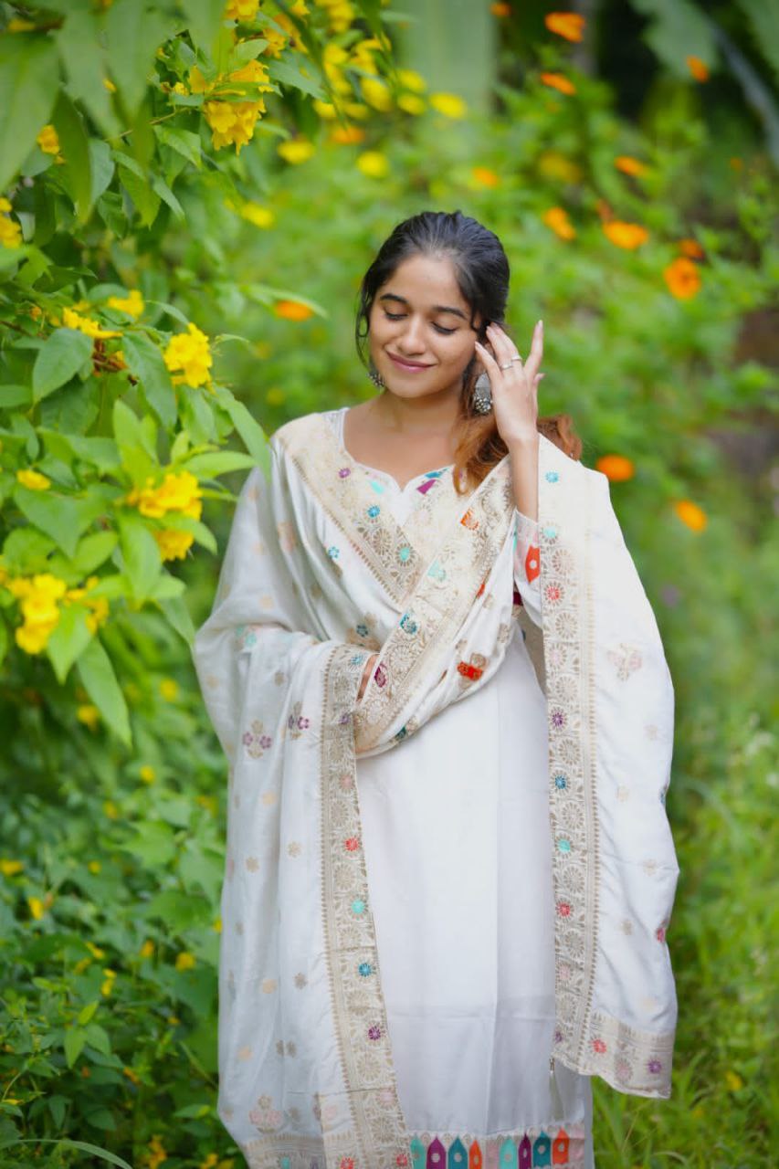 KURTI SET WITH HEAVY BANANA CHANDERI WITH J CARD WEAVING SILK