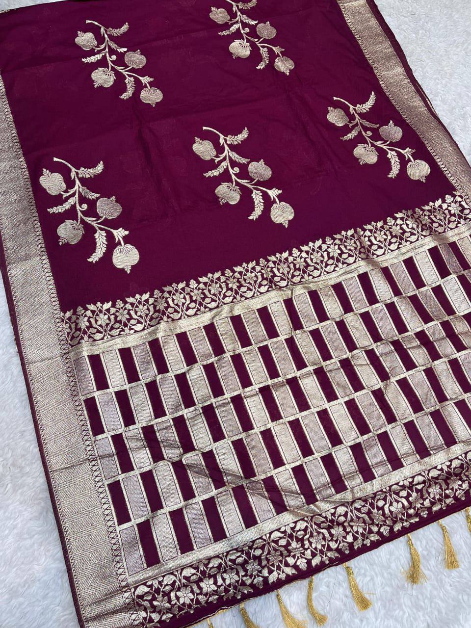 Premium Khadi Crepe Silk Saree – Antique Zari Woven Pallu
