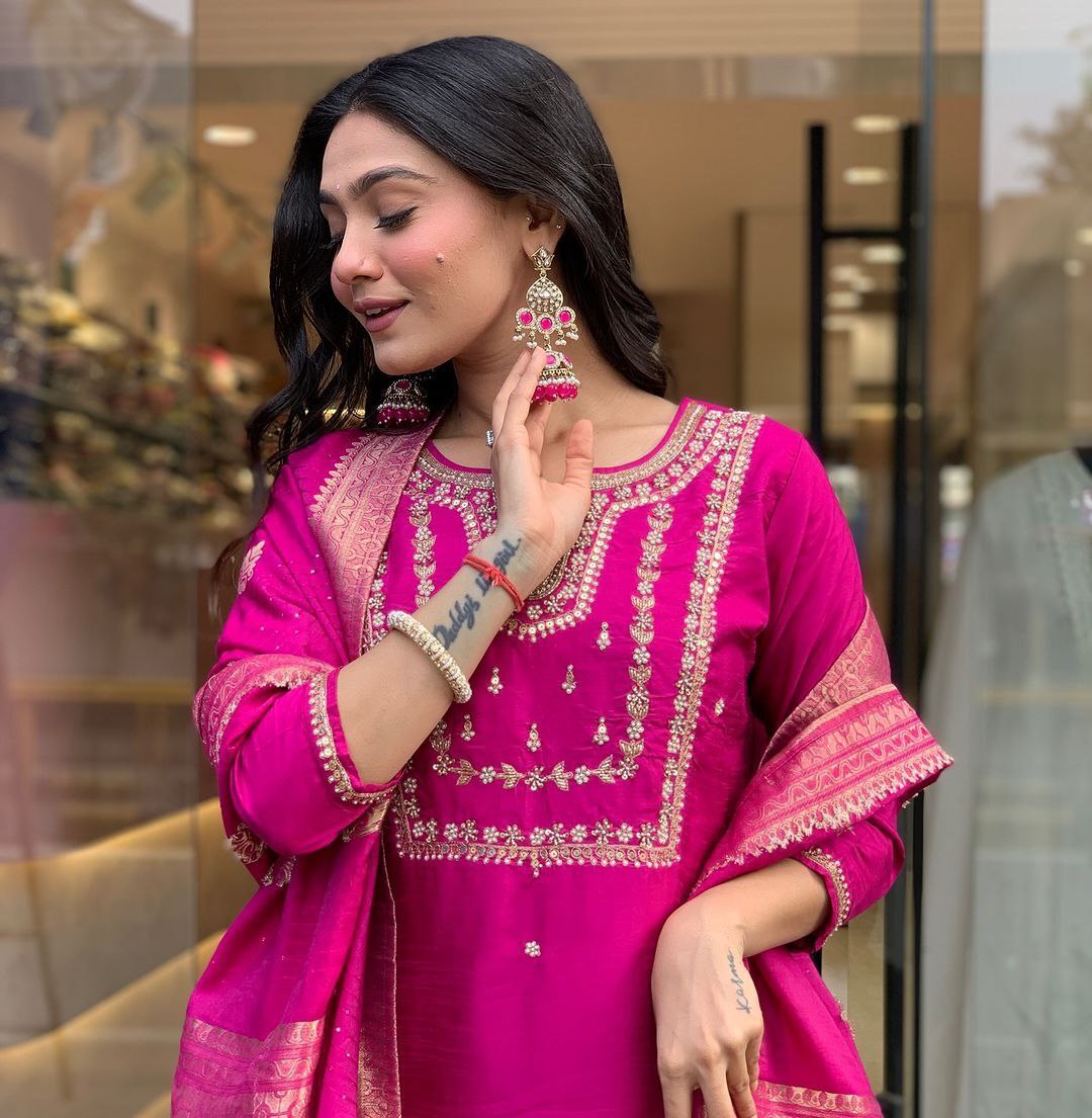 BEUTIFUL HEAVY JANKI PINK CHANDERI SILK FULLY STITCHIED SUIT SET