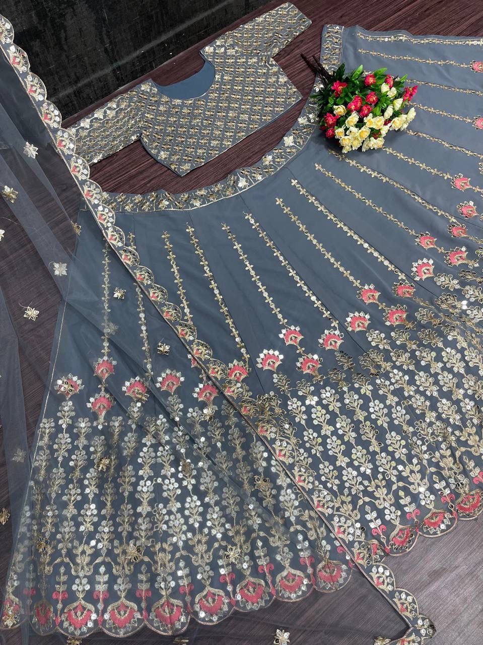 NEW DESIGNER BOLLYWOOD HEAVY GEORGETTE LEHENGAS WITH DUPATTA
