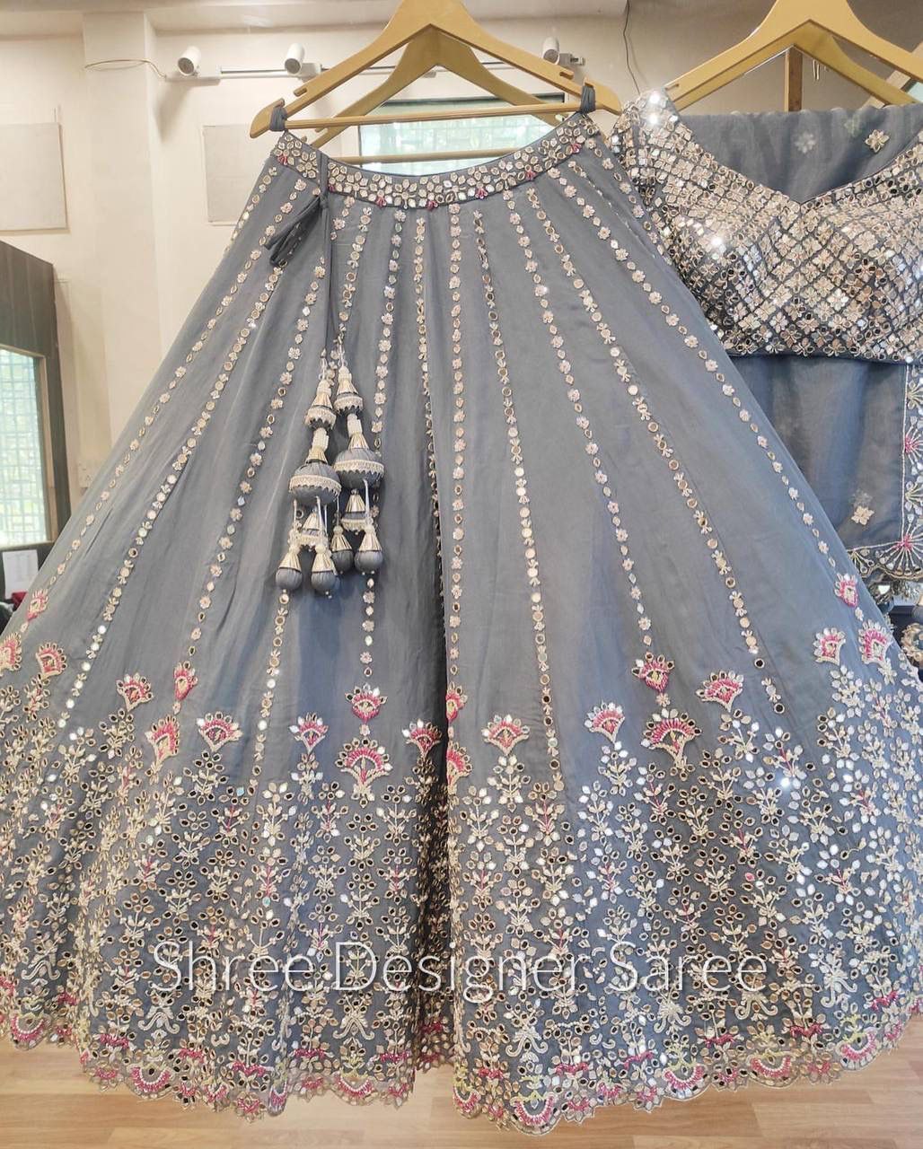 NEW DESIGNER BOLLYWOOD HEAVY GEORGETTE LEHENGAS WITH DUPATTA