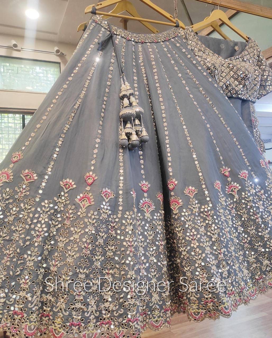 NEW DESIGNER BOLLYWOOD HEAVY GEORGETTE LEHENGAS WITH DUPATTA