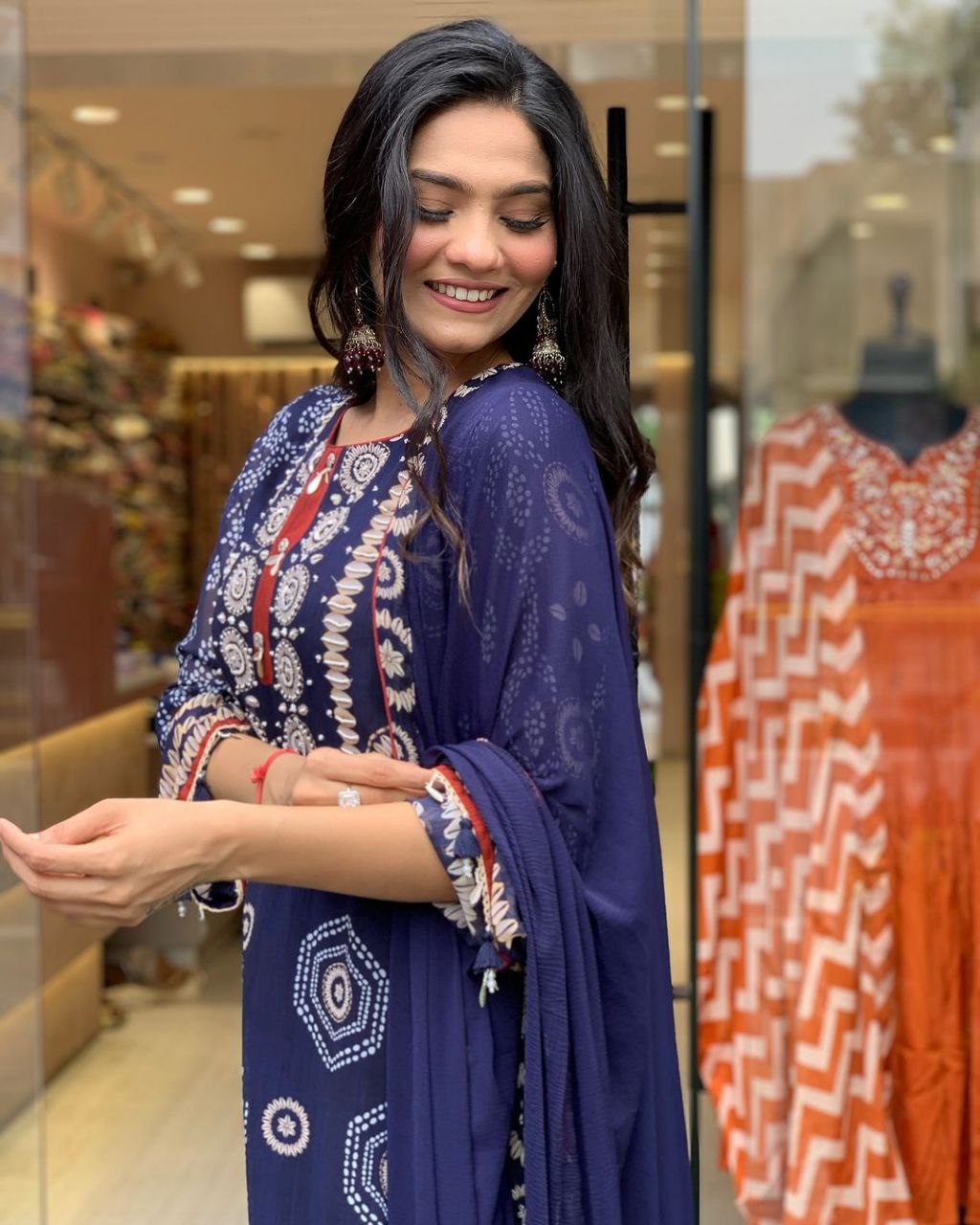 Introducing the Shreya Blue/Red Kodi Suit Set – Elegance Meets Tradition ✨👗