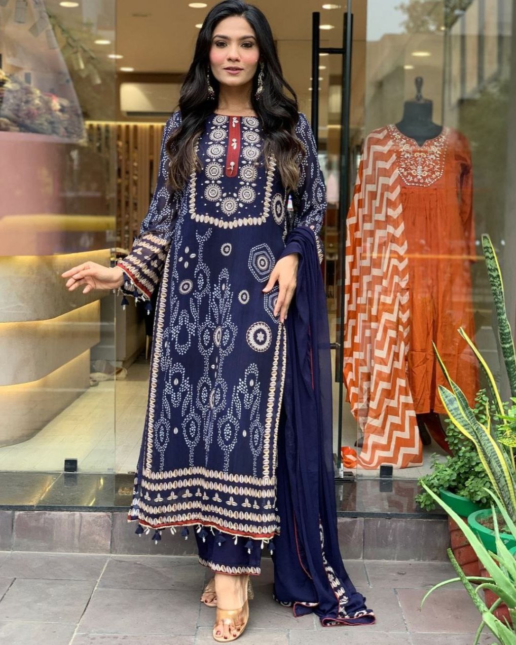 Introducing the Shreya Blue/Red Kodi Suit Set – Elegance Meets Tradition ✨👗