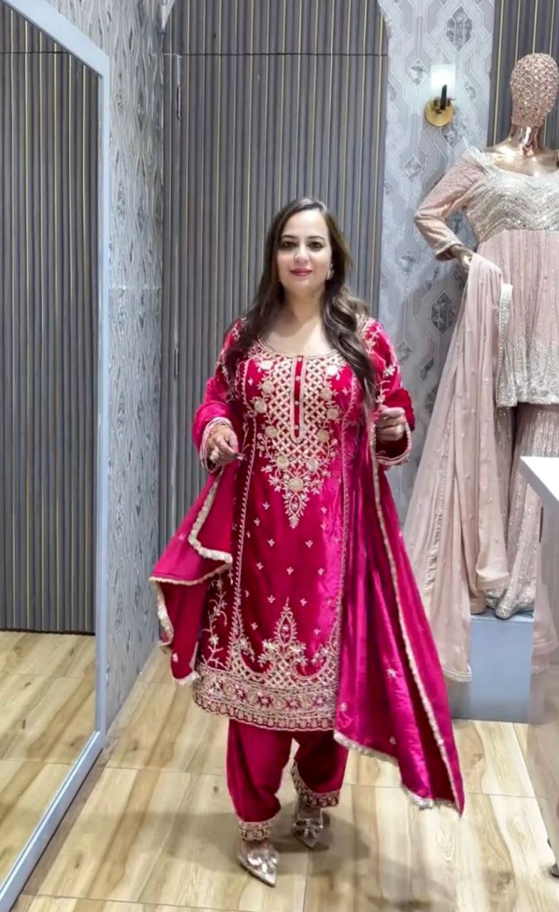 Introducing the New Velvet Top-Pant-Dupatta Set β Elegance Redefined! β¨π