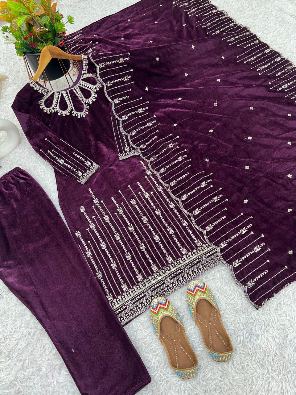 Elevate Your Style with the New Designer Party Wear Look β¨π