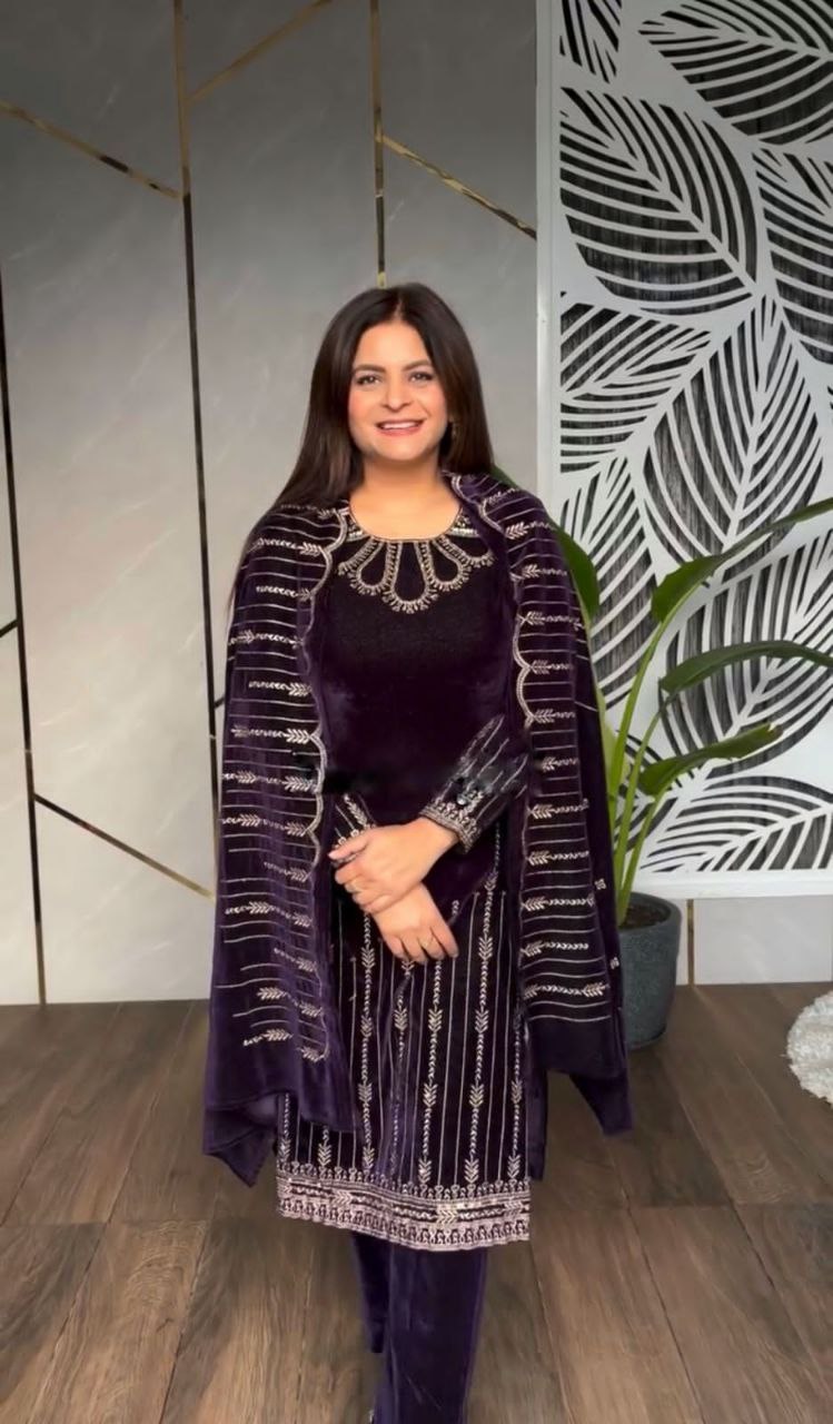 Elevate Your Style with the New Designer Party Wear Look β¨π