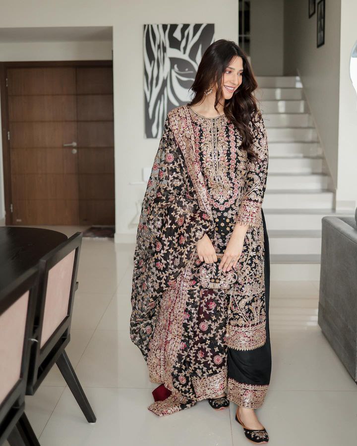 Elegant Black Embroidered Fox Georgette Suit Set – A Perfect Blend of Grace and Style