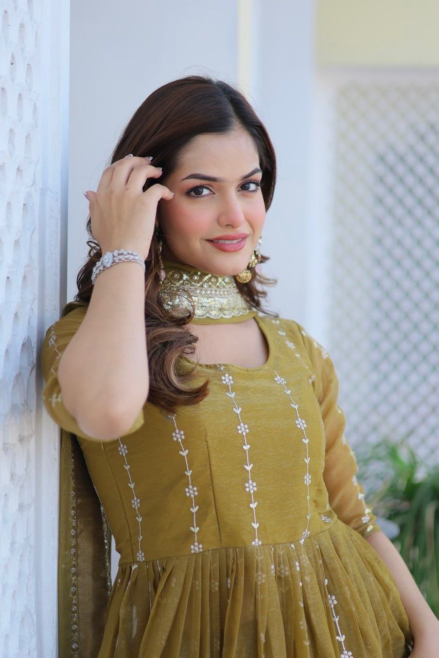Introducing the Gorgeous Launching Festival Top & Sharara Ensemble