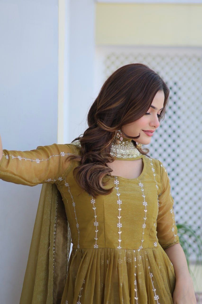 Introducing the Gorgeous Launching Festival Top & Sharara Ensemble