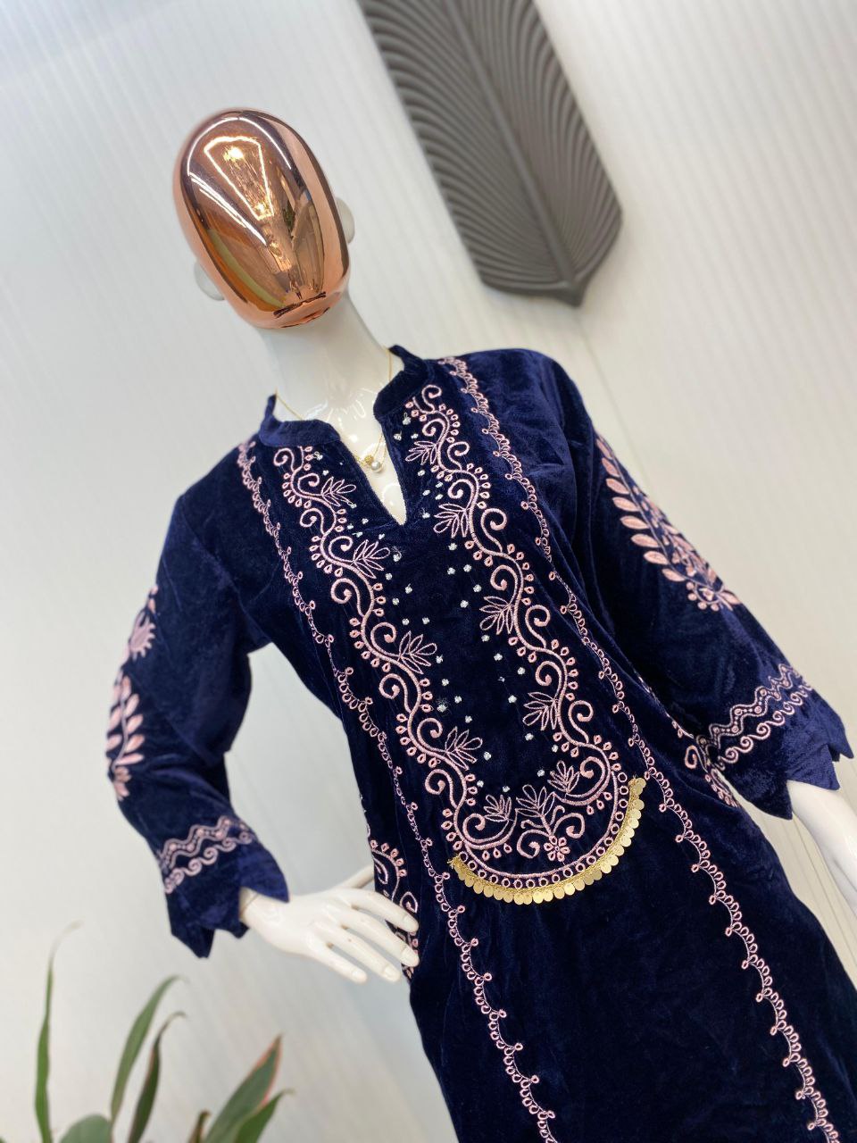 Winter Elegance – Designer Velvet Embroidery Suit with Pocket