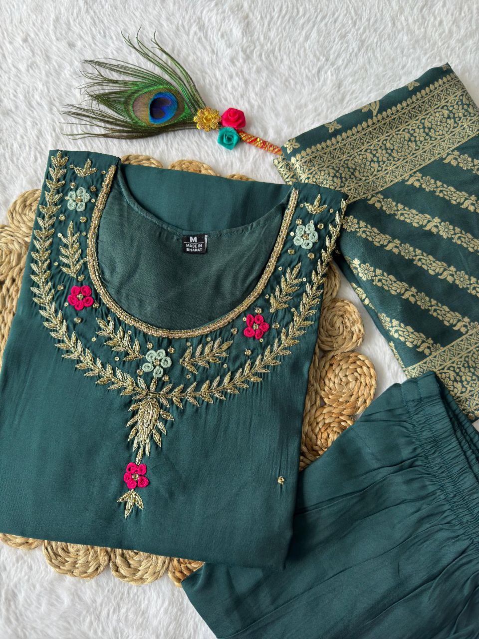 Introducing the Elegant Designer Kurti Pant Dupatta Set β A Perfect Blend of Luxury & Comfort!