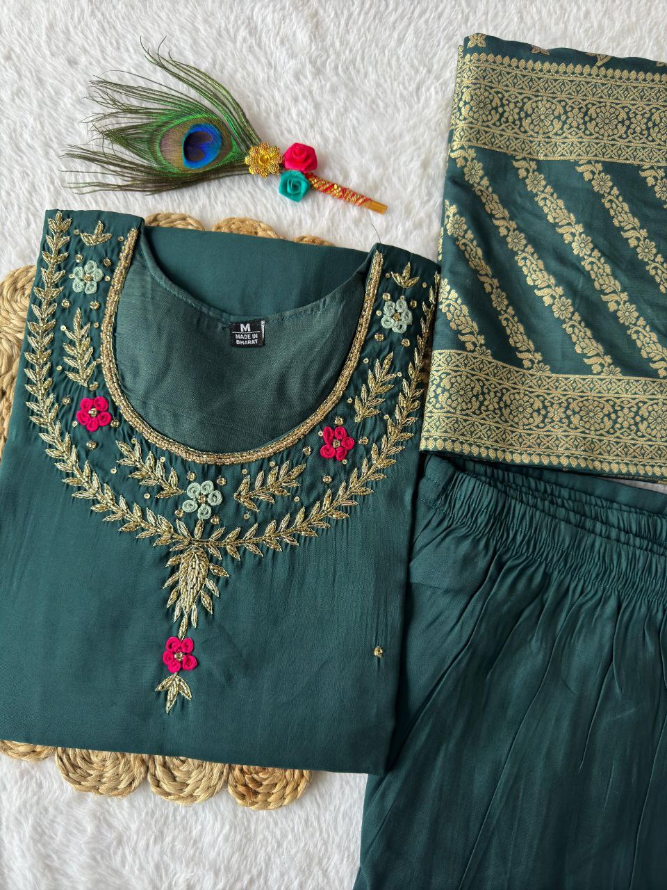 Introducing the Elegant Designer Kurti Pant Dupatta Set β A Perfect Blend of Luxury & Comfort!