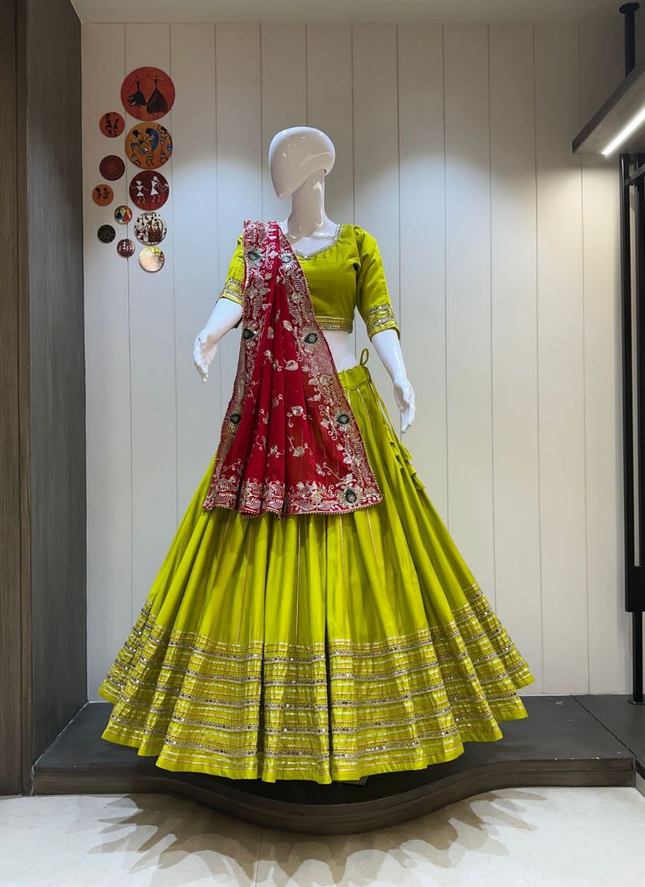 Chandrakala – Premium Roman Silk Chaniya Choli with Heavy Vintage Dupatta