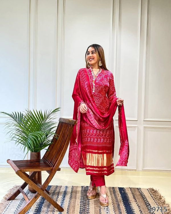 Elegant Chinon Silk Festive Wear Set β Kurti, Pant & Dupatta