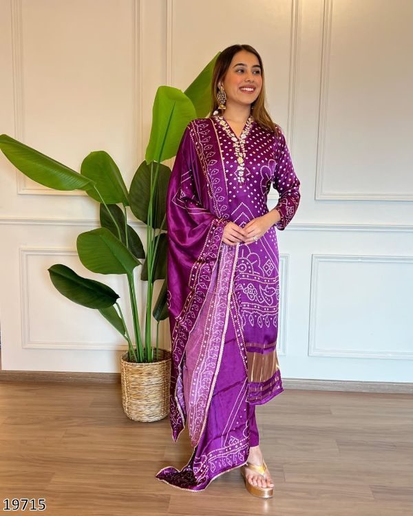 Elegant Chinon Silk Festive Wear Set β Kurti, Pant & Dupatta