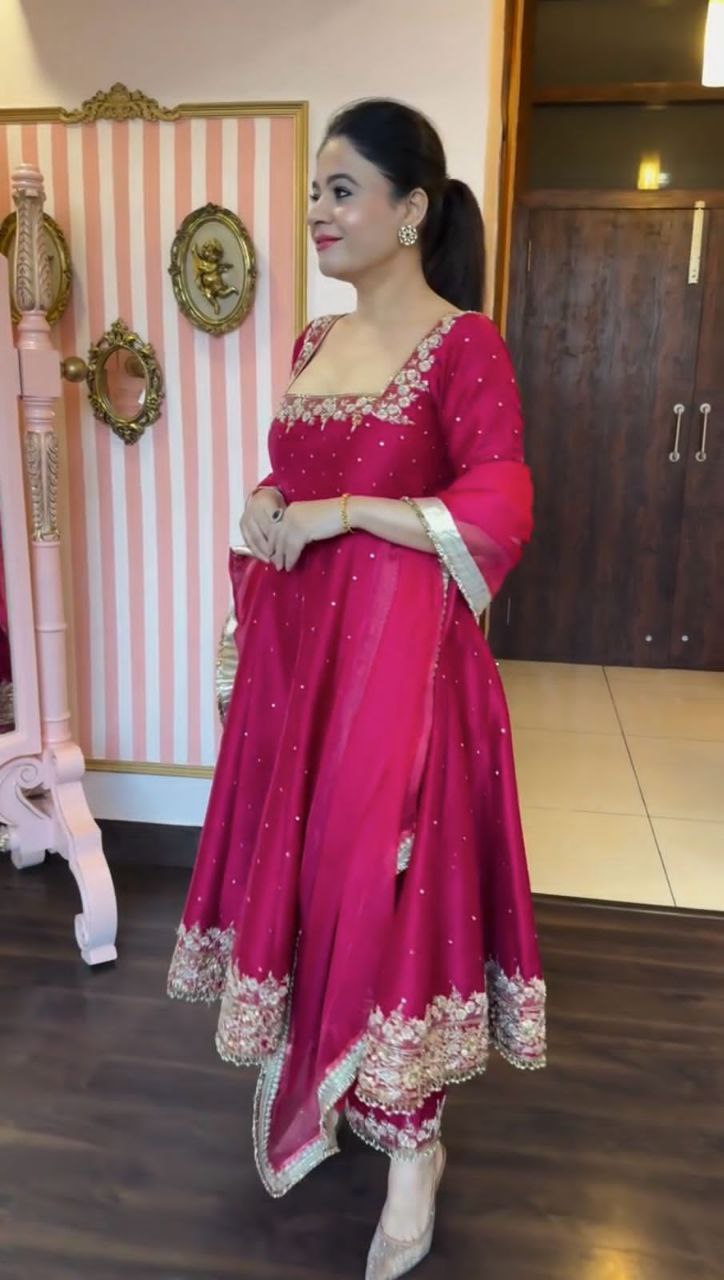 Elegant Party Wear Vichitra Silk Anarkali Gown Set – Embroidery & Sequence Work
