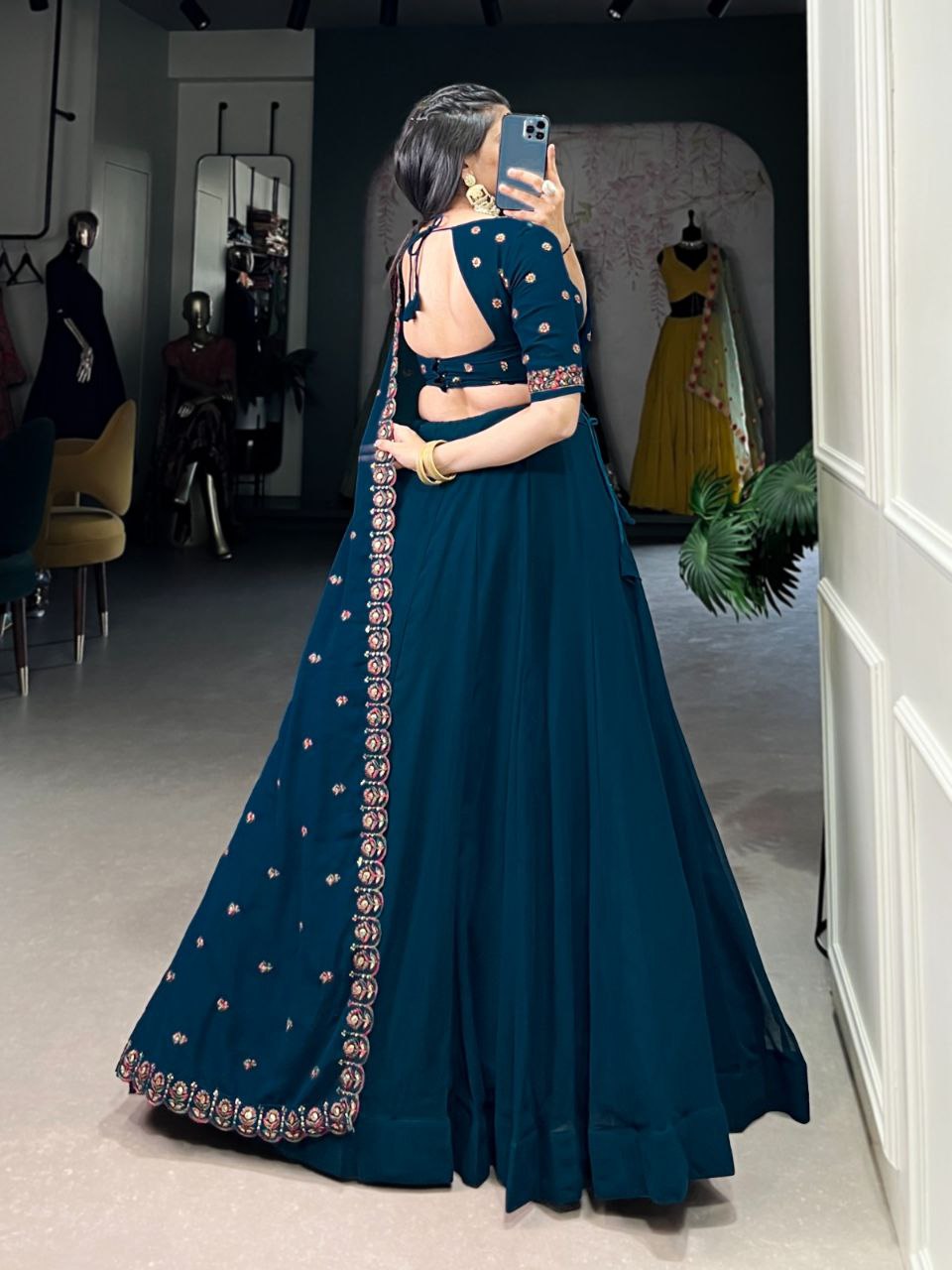 Ethereal Georgette Lehenga Choli Set – A Fusion of Grace and Style