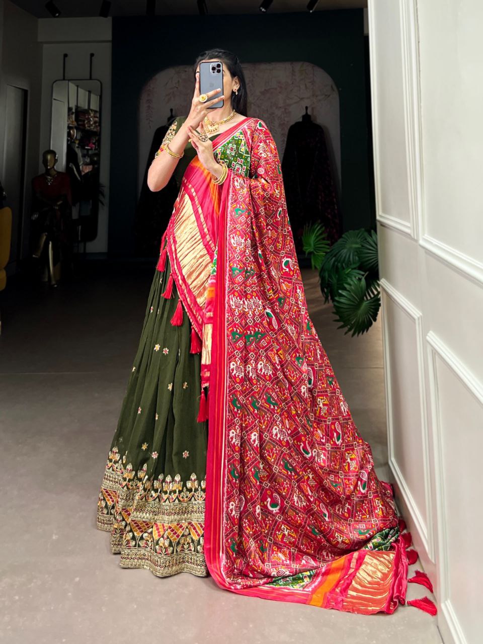 Georgette Embroidered Lehenga Choli with Gaji Silk Dupatta – Wedding Glamour