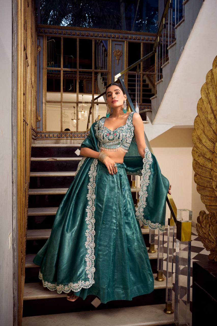 Gold Crush Bridal Lehenga Choli with Jarkan Diamond & Embroidery Work
