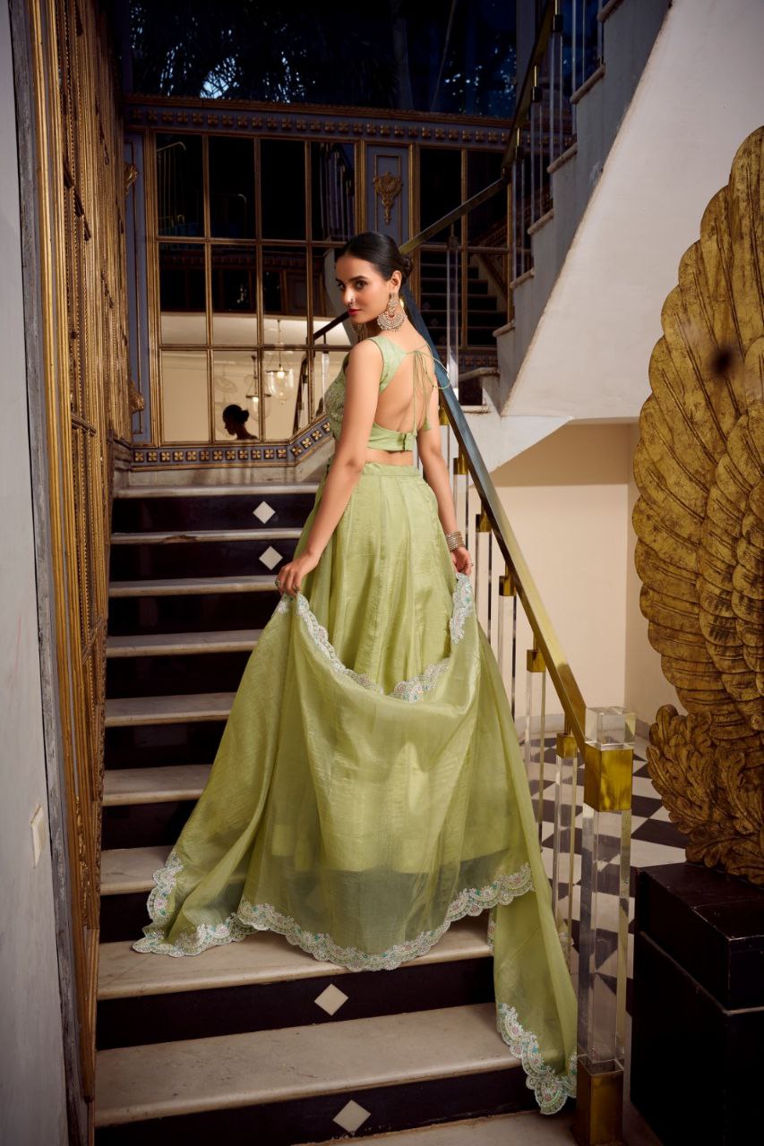 Gold Crush Bridal Lehenga Choli with Jarkan Diamond & Embroidery Work
