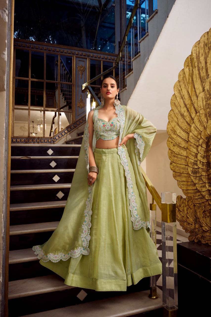 Gold Crush Bridal Lehenga Choli with Jarkan Diamond & Embroidery Work