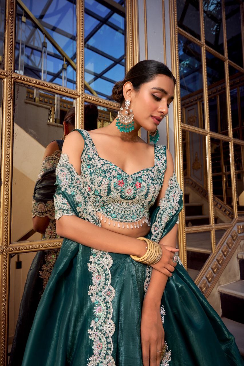 Gold Crush Bridal Lehenga Choli with Jarkan Diamond & Embroidery Work