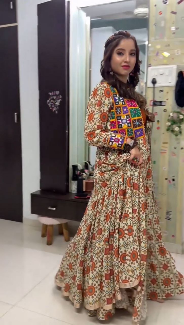 Navratri 2025 Special Lehenga Choli Set with Shrug | 6 Meter Flair