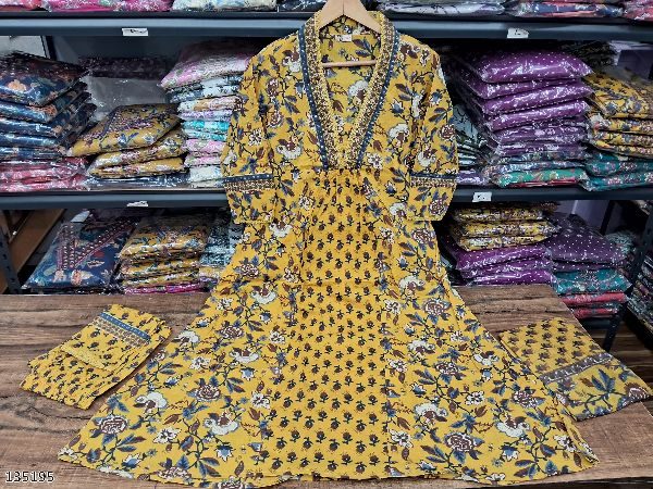 Premium Cotton 3-Piece Kurta Set – Ikkat Elegance