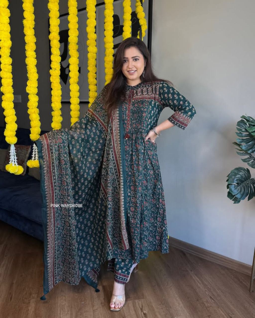 Pure Cotton Side Pocket Suit Set | Hand Print Work | Mill Print Dupatta