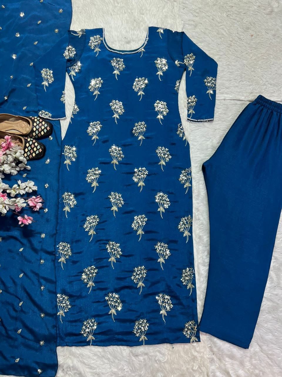 Elegant Embroidered Long Top & Pant with Dupatta β Premium Designer Wear