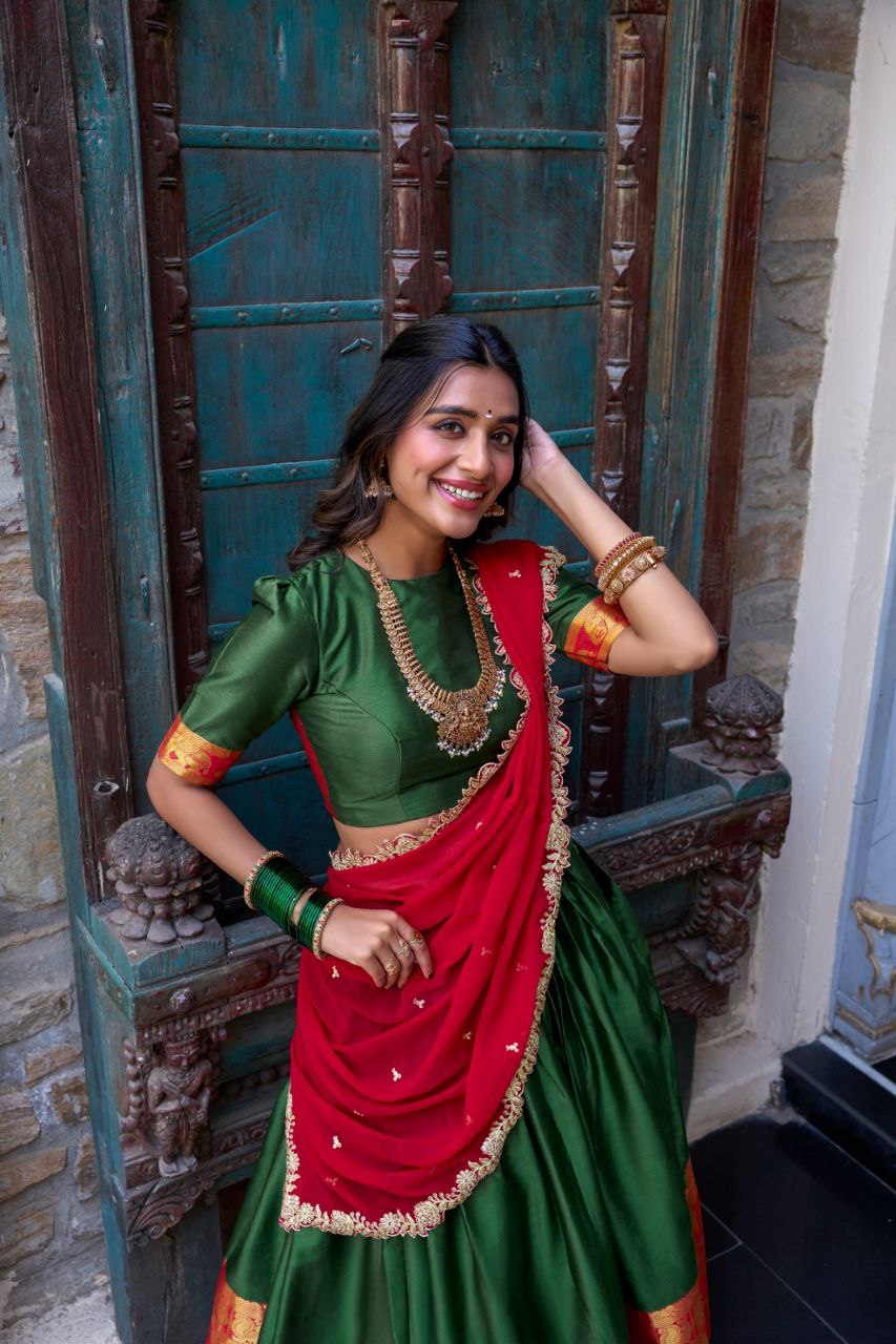 South Indian Elegance: Narayan Pattu Lehenga Choli with Zari Weaving & Sequins Dupatta