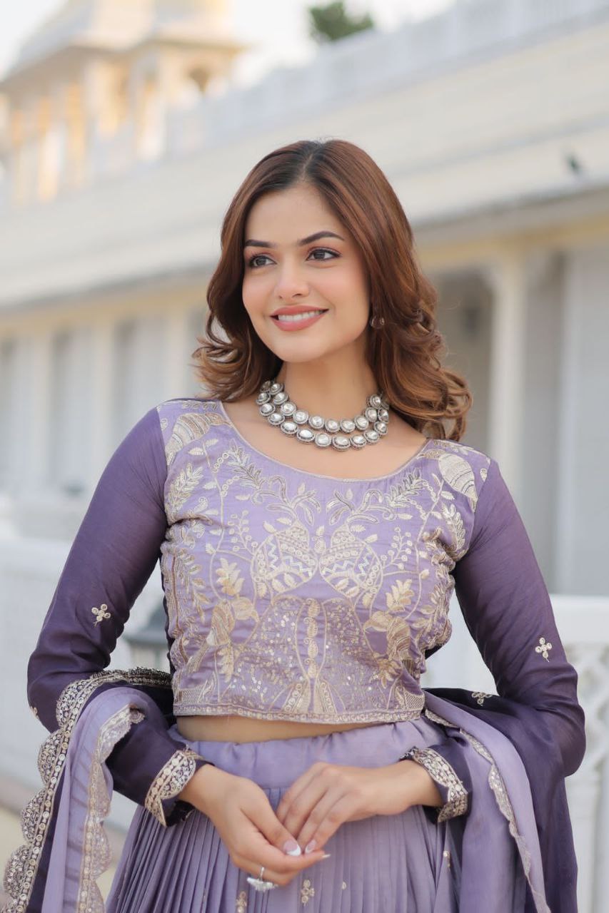 Luxurious Wedding Lehenga Choli with Elegant Flair & Designer Dupatta