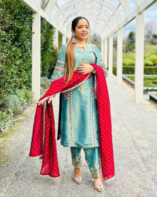 Luxury Pakistani Suit Set with Heavy Handwork & Sequence Embroidery
