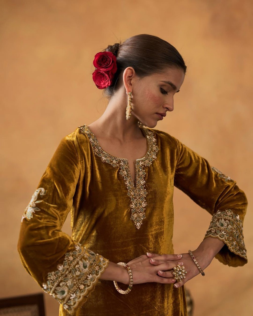 Premium Velvet Kurti & Palazzo Set With Dupatta – Heavy Sequins & Zari Embroidery