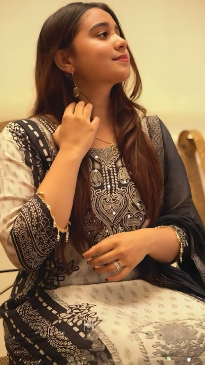 Festive & Party Wear Heavy Muslin Cotton Suit Set