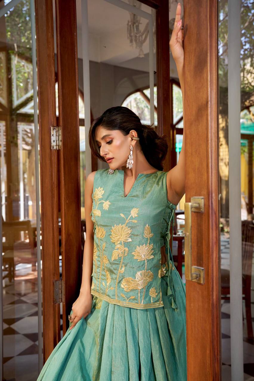 Pure Shimmer Co‑Ord Set – Thread Embroidery with Foil Work Lehenga, Blouse
