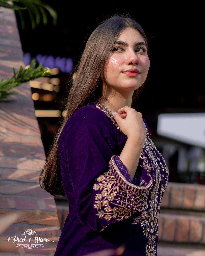 Heavy Velvet Kurta, Pant &amp; Dupatta Set – Sequins Embroidery Work