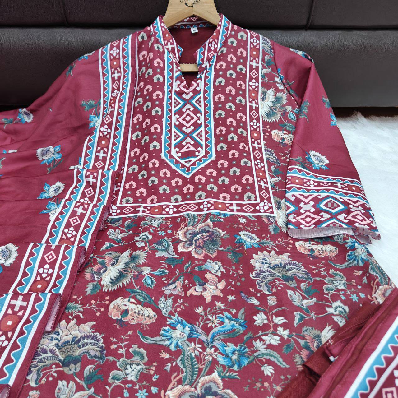 Pakistani Style Maslin Suit Set – Digital Print with Full Lining