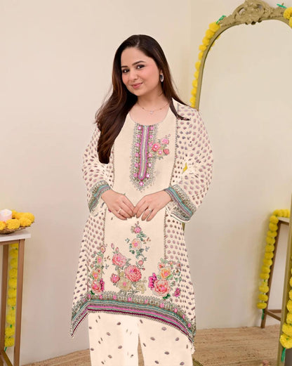 Festive Maslin Co‑Ord Set – Digital Print with Hand Mirror Work