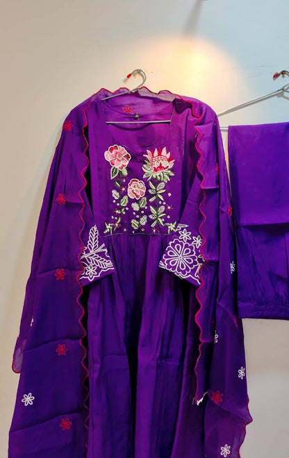 Heavy Mul Chanderi Silk Anarkali Suit Set – Resham Dhaga & Beads Embroidery