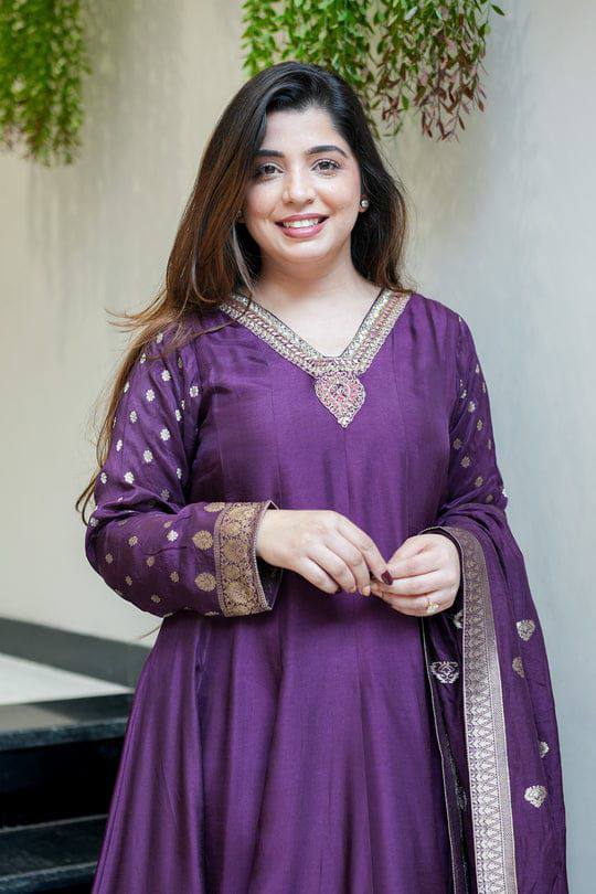 Premium Chanderi Anarkali Outfit – Banarasi Zari Weaving