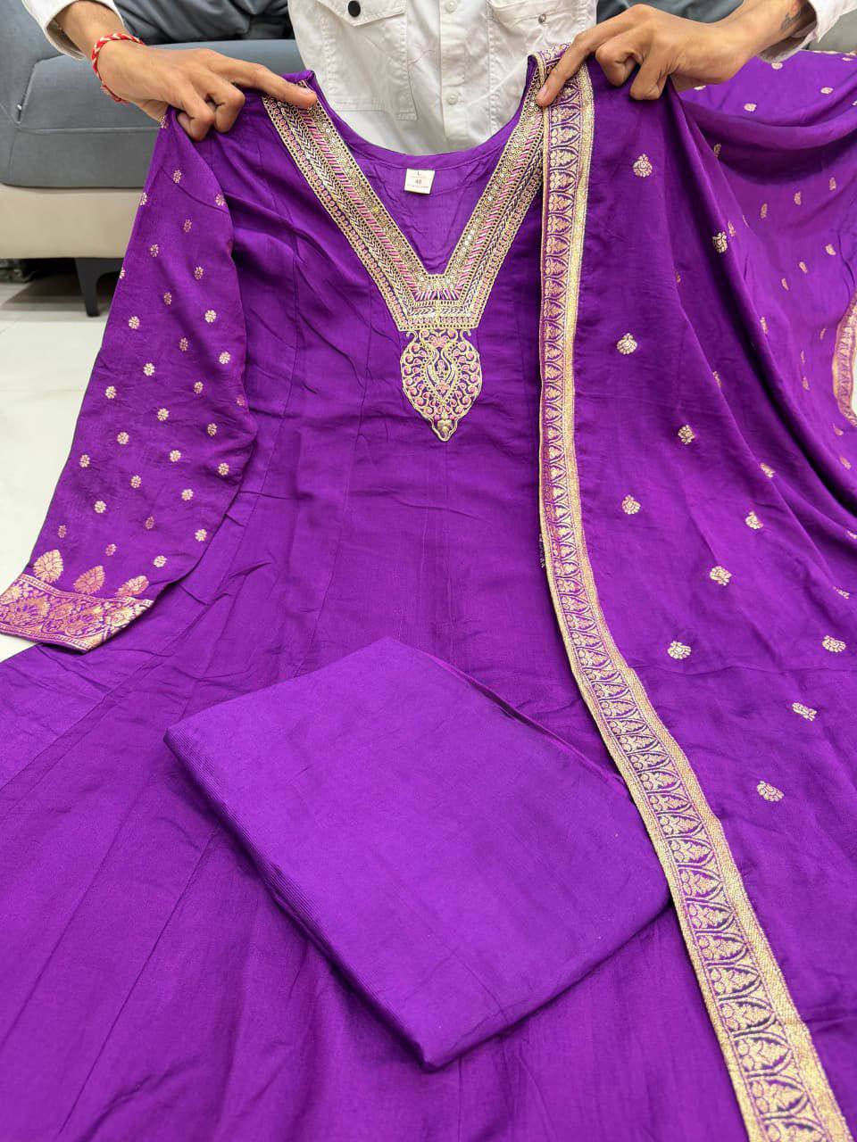 Premium Chanderi Anarkali Outfit – Banarasi Zari Weaving