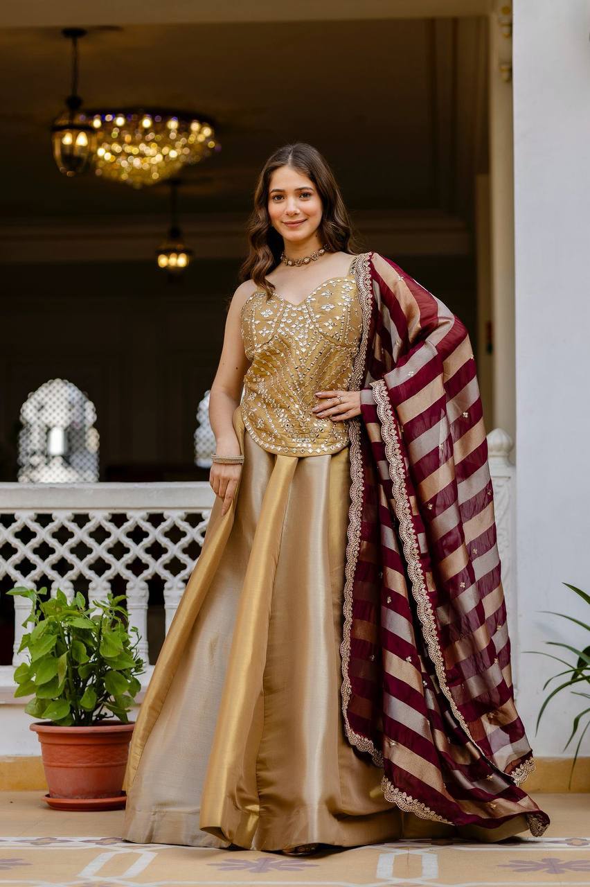 Banarasi Viscose Bridal Lehenga Set – Mirror Handwork Blouse &amp; Embroidered Silk Dupatta